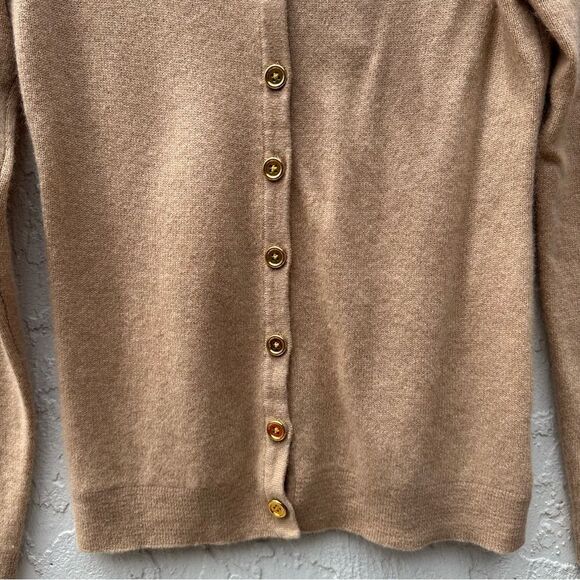BLOOMINGDALES Cashmere Sweater Cardigan Women XS Tan Neutral Gold Buttons Office - Picture 3 of 6